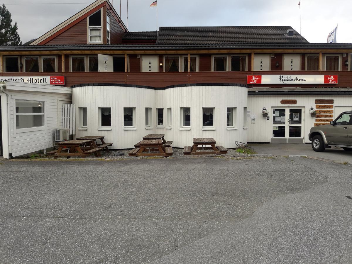 Ridderkroa Tresfjord汽车旅馆 外观 照片